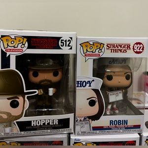 Funko pop lot! Hopper 512 & Robin 922